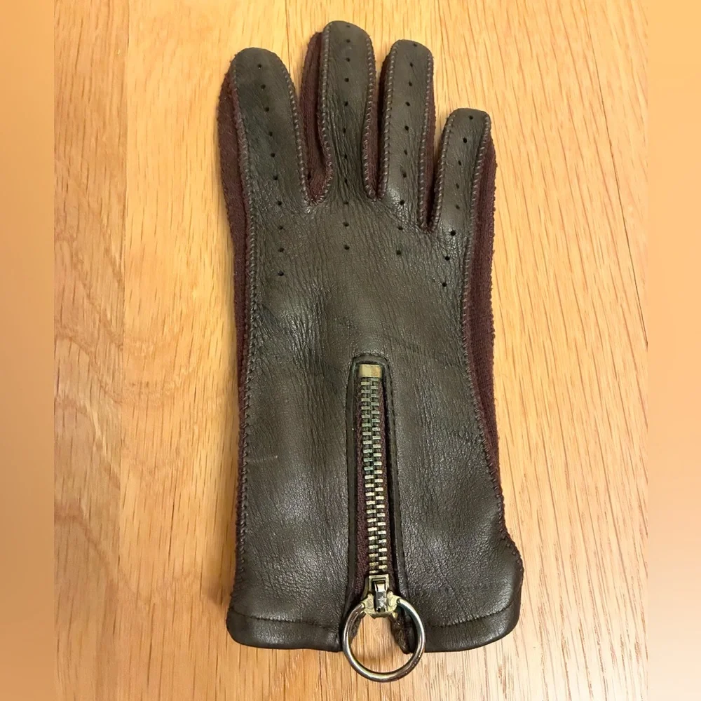 Women’s Leather Gloves with Top Accent Zip Detail Brown Size S